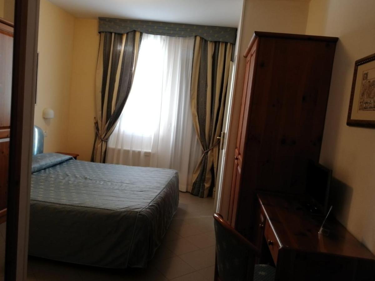 Hotel Locanda Del Passo Pomposa ภายนอก รูปภาพ